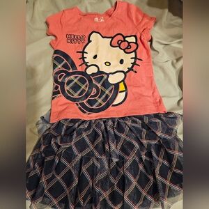 Hello Kitty outfit top and shorts size 4 smoke free home